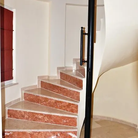 Gold City Villa *
